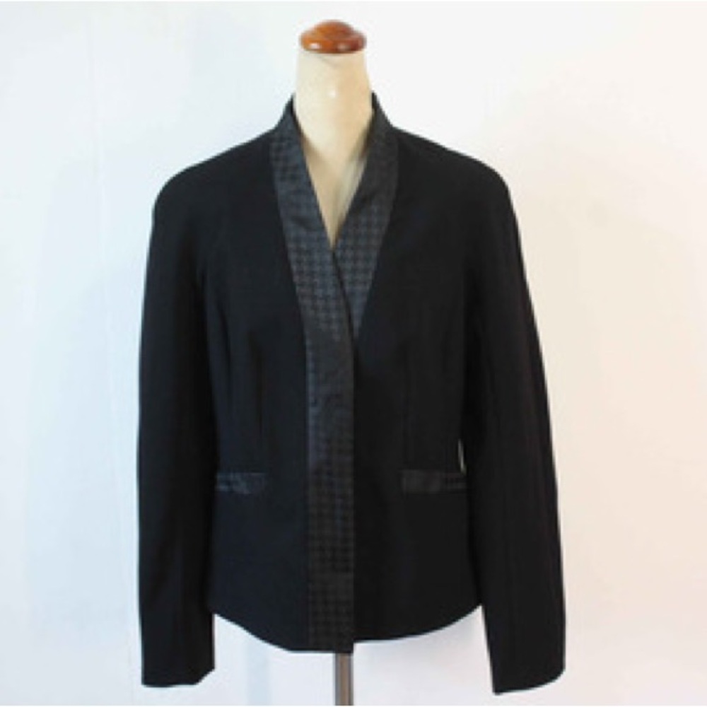 Elegant Black Women's Jacket